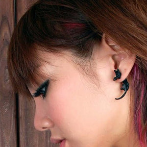 Cat Puncture Earrings -Black Cat Earrings - Earring Studs